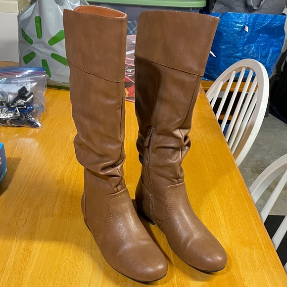 Boots Knee high Carmel color - Picture 1 of 5